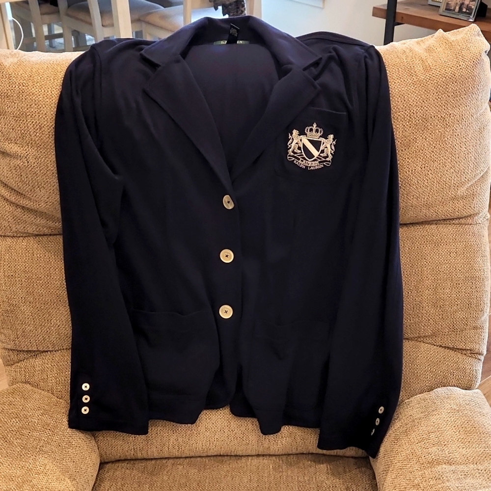Classy short blazer